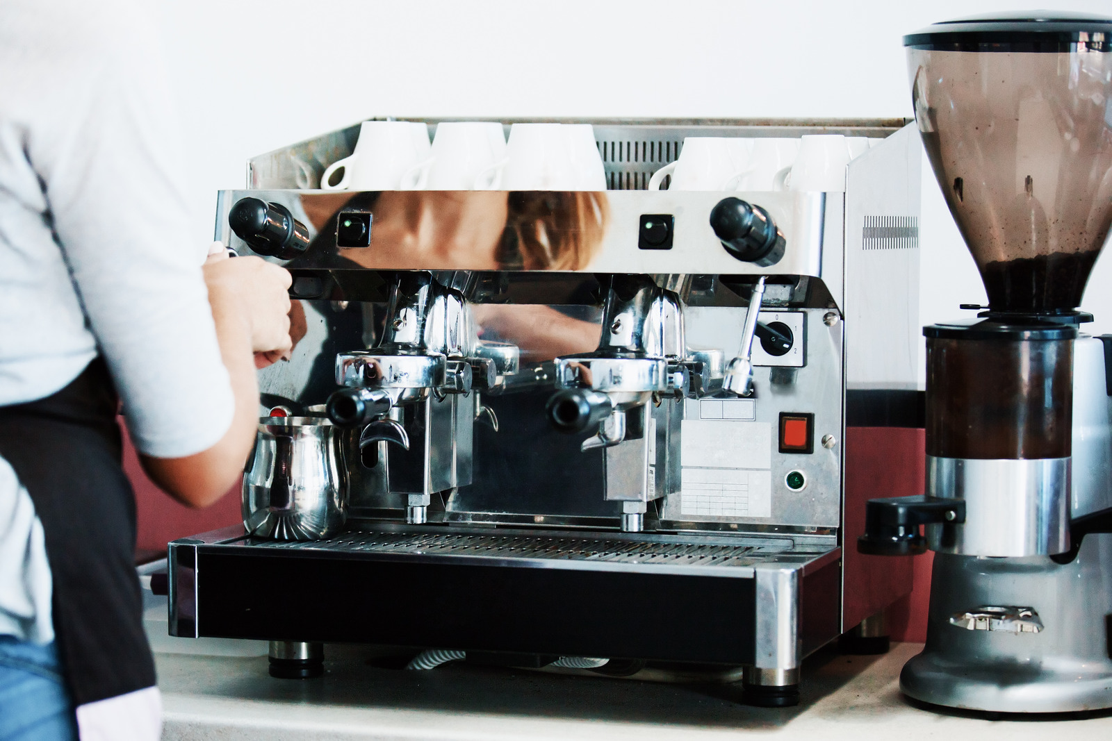 How a Commercial Coffee Machine Can Benefit Your Business